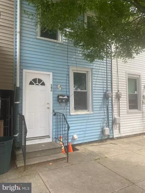 146 S Burlington St, Gloucester City, NJ 08030