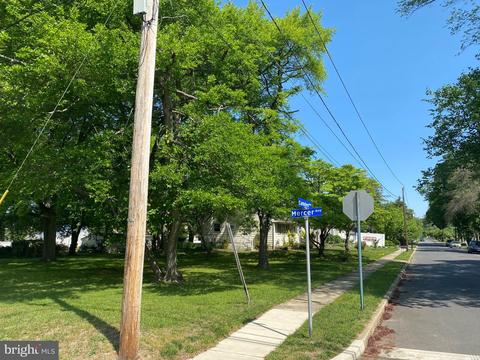 114 Camden Ave, Voorhees, NJ 08043