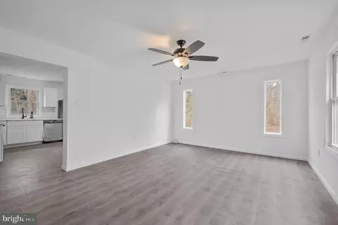 161 New Brooklyn Rd, Berlin, NJ 08009