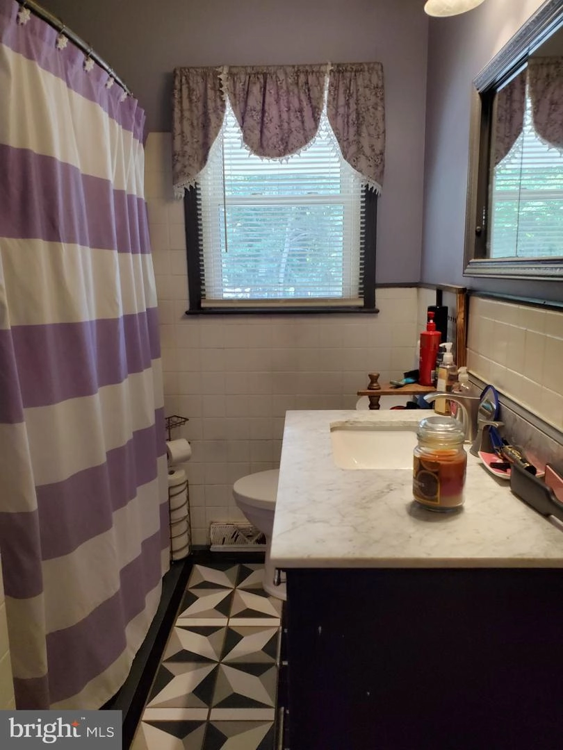 703 W Evesham Ave W, Magnolia, NJ 08049 photo 6