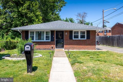 25 W Batten Ave, Blackwood, NJ 08012