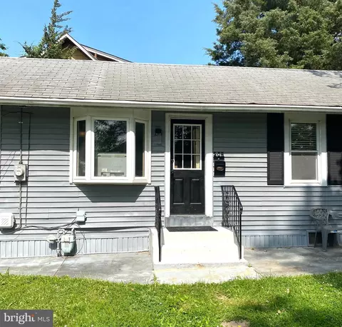 205 Magnolia Ave, Somerdale, NJ 08083