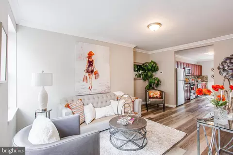 106 Middlesex St, Gloucester City, NJ 08030