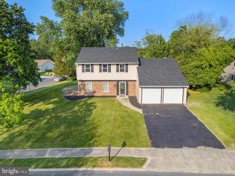 151 Arbor Meadow Dr, Sicklerville, NJ 08081