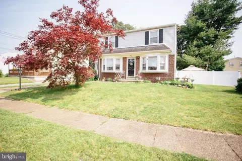 7520 Grant Ave, Pennsauken, NJ 08109