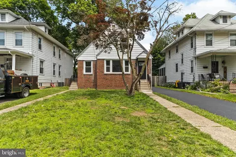5765 Cedar Ave, Pennsauken, NJ 08109