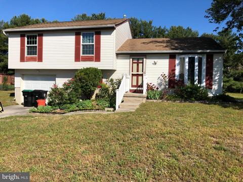 8 Drexel Ct, Sicklerville, NJ 08081