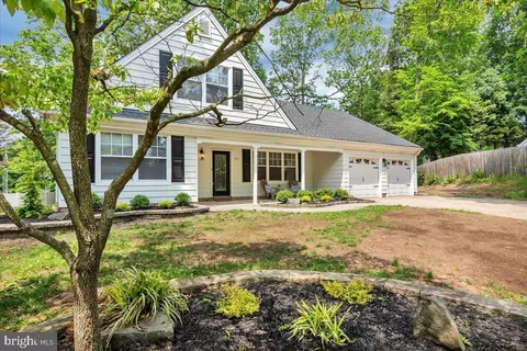 37 Windmill Dr, Clementon, NJ 08021