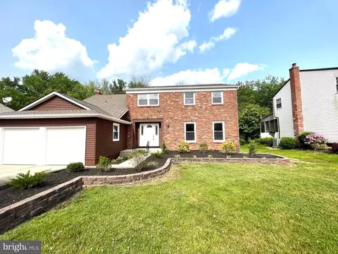 7 N Green Acre Dr, Cherry Hill, NJ 08003