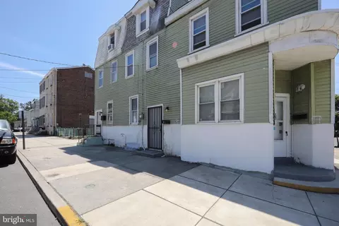 302 Mercer St, Gloucester City, NJ 08030