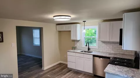 341 E 3rd Ave, Runnemede, NJ 08078 photo 6