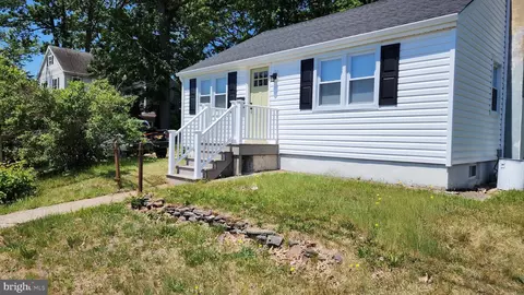 341 E 3rd Ave, Runnemede, NJ 08078
