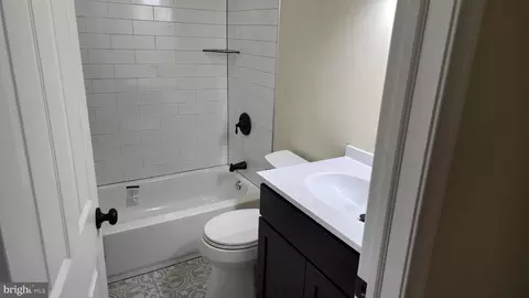 341 E 3rd Ave, Runnemede, NJ 08078 photo 10