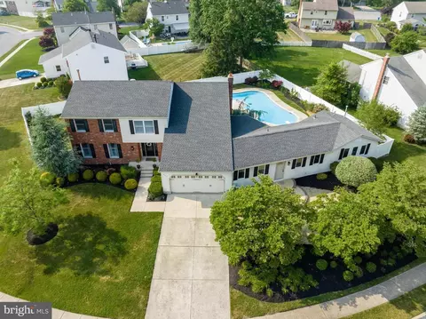 203 Brompton Dr, Cherry Hill, NJ 08003