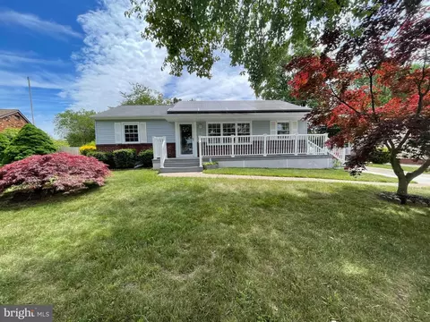 807 Burbank Dr, Somerdale, NJ 08083