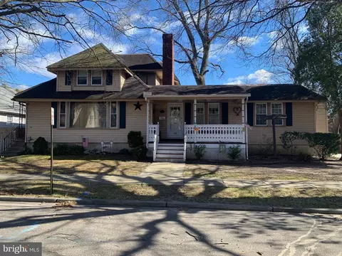 106 Jefferson Ave, Stratford, NJ 08084