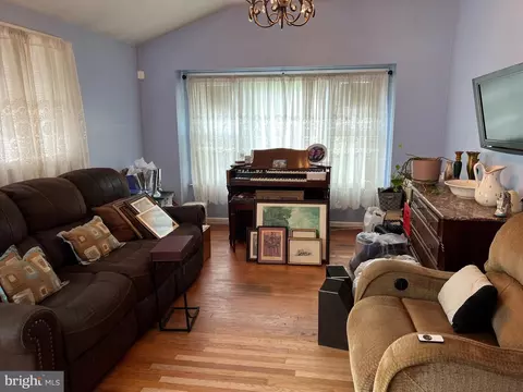 62 E Oak Ave, Lawnside, NJ 08045 photo 3