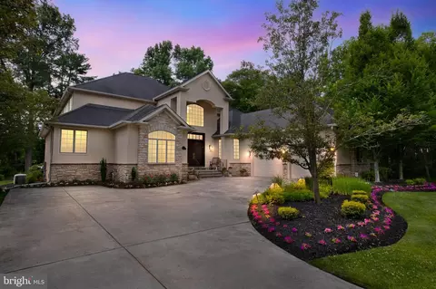 1821 Country Club Dr, Cherry Hill, NJ 08003