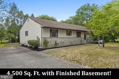 35 Dutchtown Rd, Voorhees, NJ 08043