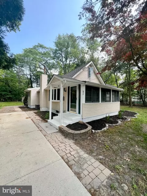 51 Albertson Ave, Clementon, NJ 08021
