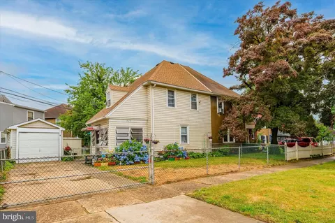228 N Hannevig Ave, Brooklawn, NJ 08030