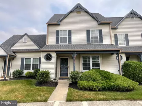 71 Knoll Dr, Blackwood, NJ 08012