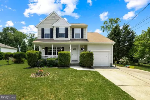 19 Fairfax Ave, West Berlin, NJ 08091