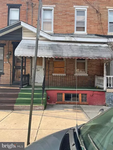 723 Spruce St, Camden, NJ 08103