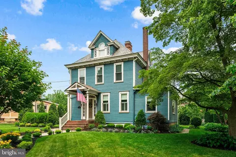 219 Warwick Rd, Haddonfield, NJ 08033