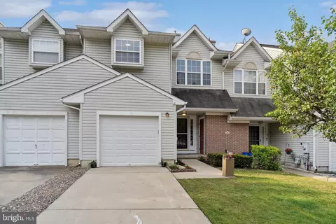 43 Kimberly Dr, Runnemede, NJ 08078