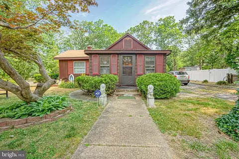 75 E 9th Ave, Pine Hill, NJ 08021