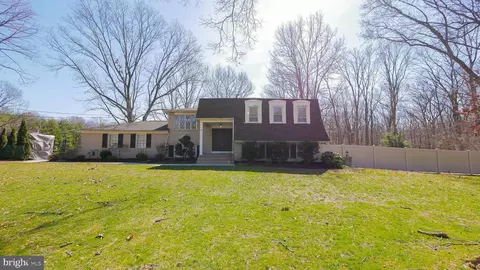 2747 Garwood Rd, Sicklerville, NJ 08081