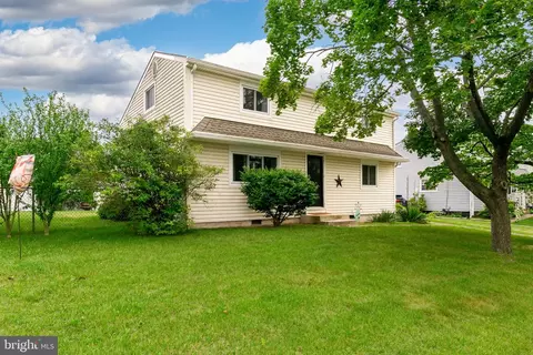 649 Andrea Rd, Runnemede, NJ 08078