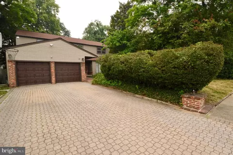 19 N Syracuse Dr, Cherry Hill, NJ 08034