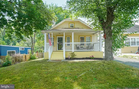 719 Evesham Ave, Somerdale, NJ 08083