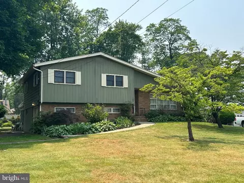 105 W Miami Ave, Cherry Hill, NJ 08002