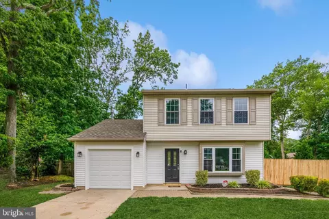 105 Ebbetts Dr, Atco, NJ 08004
