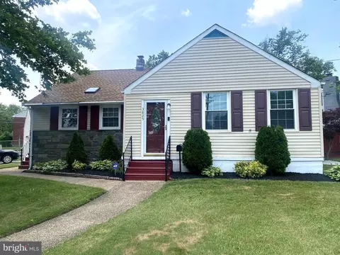 3825 Gladwyn Ave, Pennsauken, NJ 08109