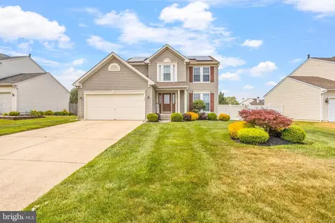 18 Elsworth Dr, Sicklerville, NJ 08081