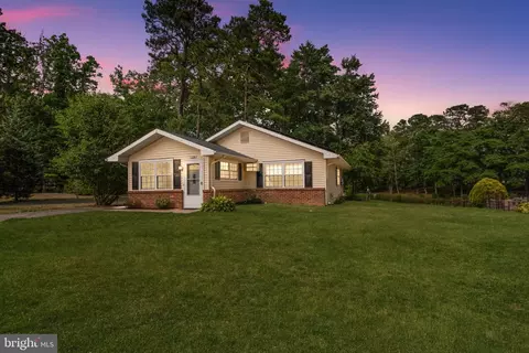 116 Oak Ave, Hammonton, NJ 08037