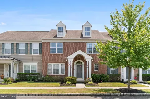 46 Alyce Ln, Voorhees, NJ 08043