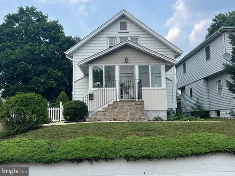 76 Knight Ave, Runnemede, NJ 08078