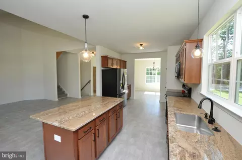373 Minck Ave, West Berlin, NJ 08091