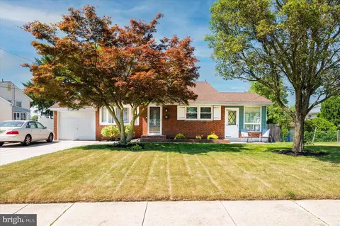 287 Creek Rd, Bellmawr, NJ 08031