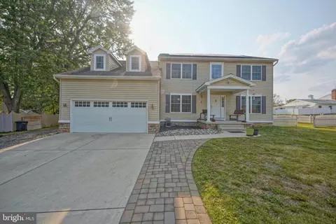36 Covered Bridge Rd, Cherry Hill, NJ 08034