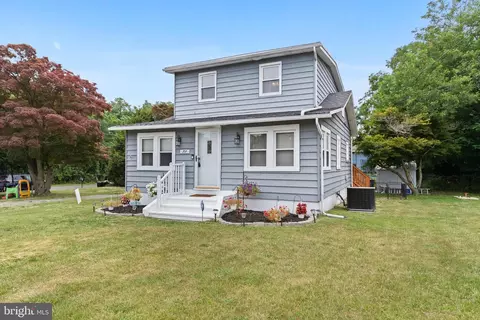 77 Coles Rd, Blackwood, NJ 08012