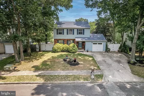 63 Winfield Rd, Sicklerville, NJ 08081
