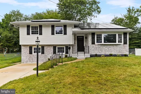 510 Bancroft Rd, Cherry Hill, NJ 08034
