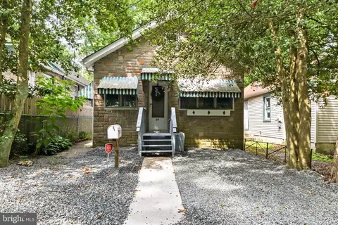 64 Albertson Ave, Clementon, NJ 08021