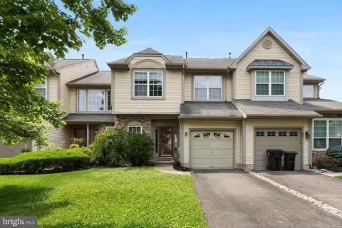 32 Roosevelt Blvd, Berlin, NJ 08009